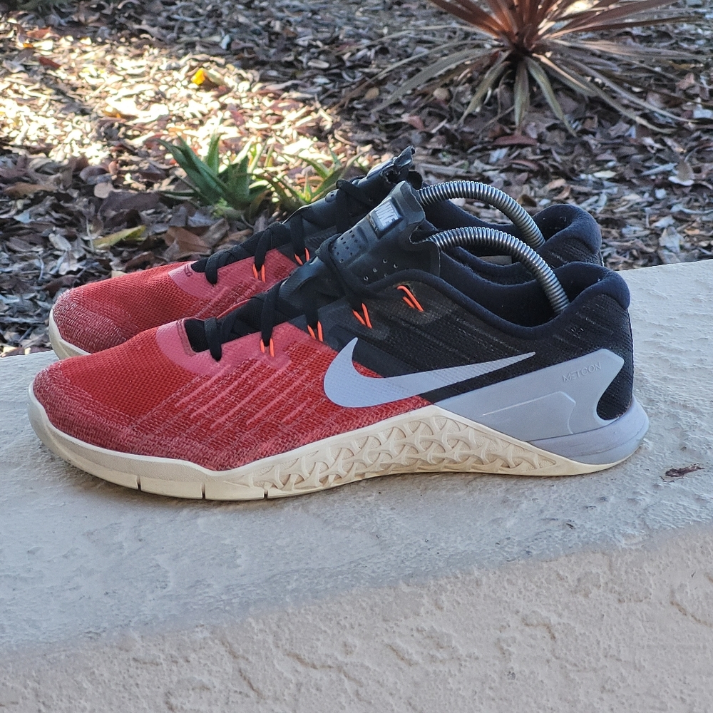 Nike Metcon 3 Red / Grey 852928-600 Mens Size 11
